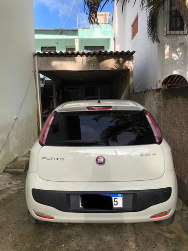 Imagem 3 de 14 de Fiat Punto 2014 1.4 Attractive Flex 5p