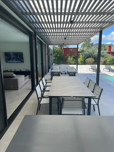 Imagen 19 de 29 de Casa En Venta De 3 Dormitorios, 3 Baños, Piscina En Barrio Privado Carmel