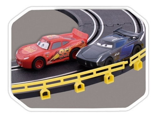 Imagen 4 de 8 de Cars Pista De Autos Carrera Disney Pixar 2 Controles Ditoys