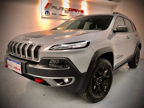 Jeep Cherokee Trailhawk Autodrive