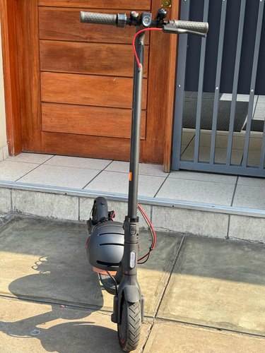 Scooter Eléctrico Xiaomi Black Pro