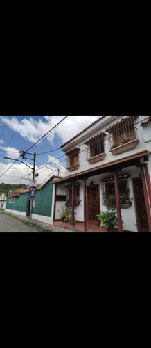 Casa En El Hatillo En Venta (rs90)