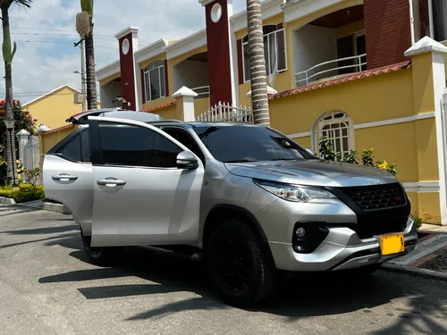 Toyota Fortuner At 4x2 Mod 2018 Versión 50 Años