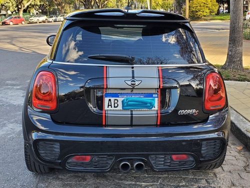 Imagen 3 de 11 de Mini Cooper S 2.0 F56 Look Jcw 192cv