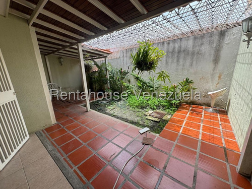25-22701* Nataly Zambrano Casa En Alquiler En La Mora