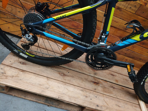 Bicicleta Mtb Giant Talon 27.5 Aluminio Talle S Dmore Bikes Azul S (Usado)