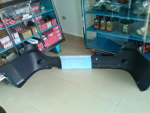 Parachoque Trasero Toyota Fortuner 2006-11 Original Nuevo