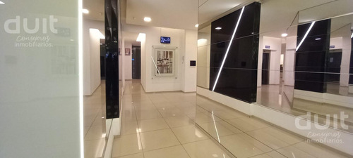 Venta De Oficina En Grand Astoria Oficce 7 Piso