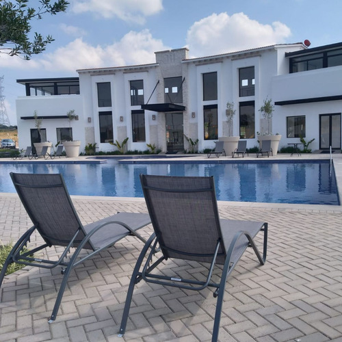 Terreno En Venta En Condominio Cipres Cd Maderas Corregidora