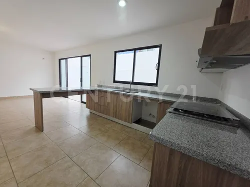 Casa En Renta, Torre De Piedra Juriquilla, Queretaro