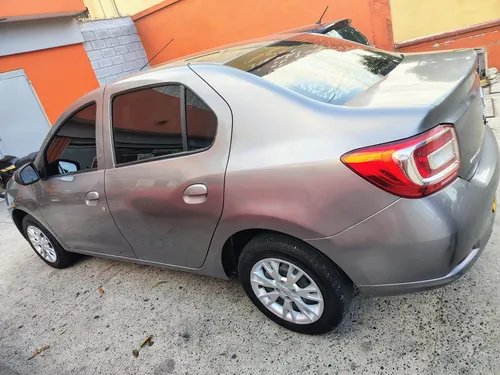 Renault Logan 1.6 Dynamique
