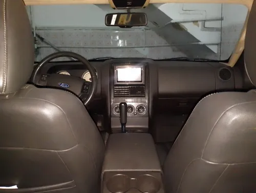 A Sport Trac 4x4 Pick Up Norteamericana