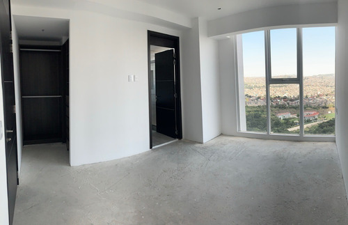 Imagen 3 de 30 de Departamento Con Terraza A La Venta En Five Bosque Real