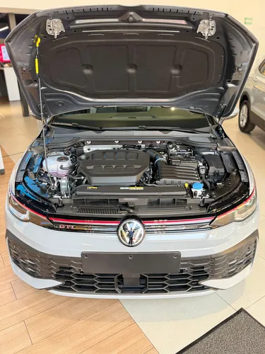 Volkswagen Golf GTI 2.0L Turbo 265Hp Dsg7