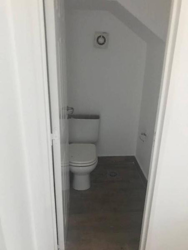 Imagen 8 de 12 de Casa Venta 3 Dormitorios Muy Buen Diseño En Castores Al Lago