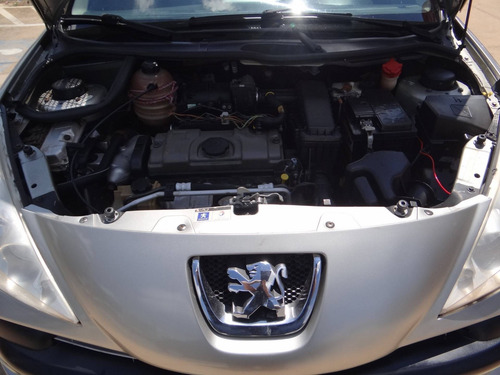 Imagem 10 de 11 de Peugeot 207 1.4 Xr Sport 8v Flex 4p Manual