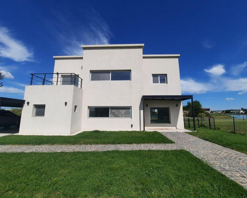 Casa  En Venta Ubicado En El Cantón Islas, El Cantón, Escobar