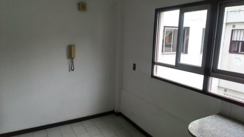 Imagen 12 de 14 de Dueño Alquila O Vende Departamento 2 Ambientes En Flores