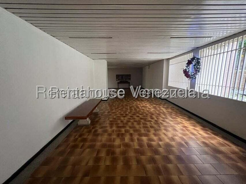 Apartamento Las Esmeraldas 26-328 R.e