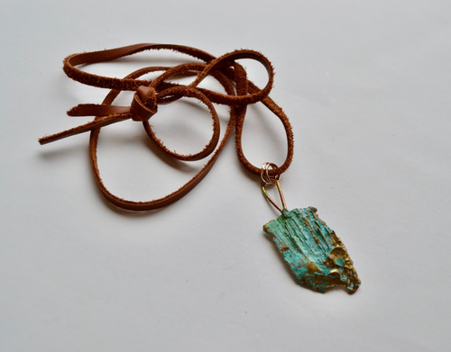 Collar Turquesa Corteza De Arbol En Bronce, Cuero, Cod1