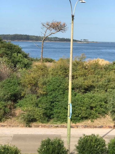 Imagen 8 de 14 de Departamento Frente Al Mar Con Vista Al Mar Desde Todos Los