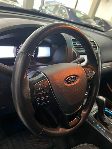 Imagen 7 de 12 de Ford Explorer Limited 4x4