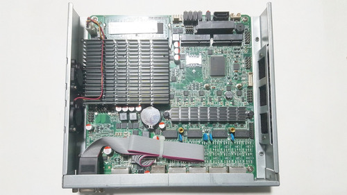 Firewall Server Mini-itx J1900mf Quad Core 4 Lan Mini Case (Reacondicionado)