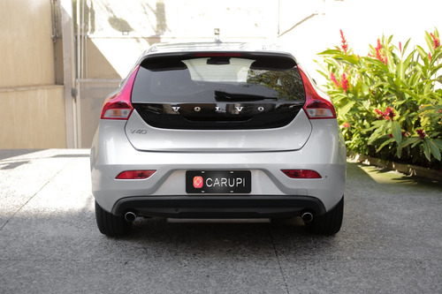 Volvo V40 2.0 T4 Comfort Turbo Gasolina 4p Automático