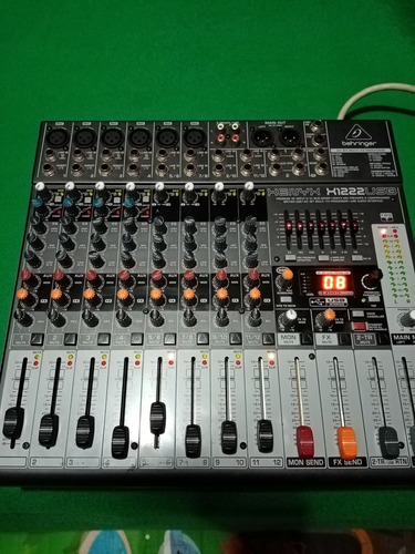 Mezcladora Behringer Xenyx X1222 Usb Usada