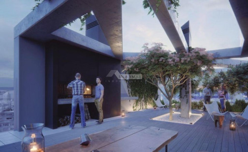 Imagen 6 de 7 de Local Comercial Centro Venta Canelones Y Convencion Ed. Alma Corso 190 Mts.