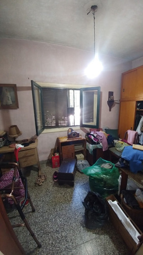 Casa 3 Amb En 1 Planta Con Gran Terreno. Inmejorable Ubicacion.