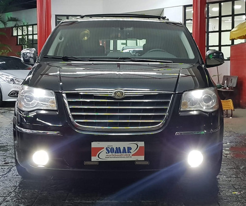 Chrysler Town & Country 3.8 Limited V6 12v Gasolina 4p