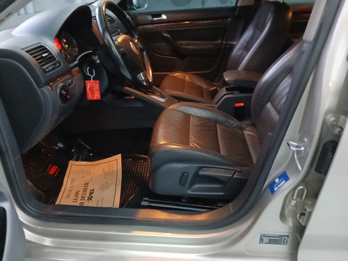 Volkswagen Vento 1.9 I Luxury Dsg