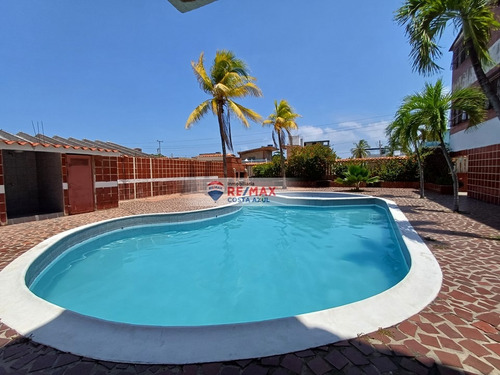 En Venta Comodo Y Bello Thown House En El Conjunto Cantabrico, Con Accion Incluida En Islas Del Sol, Chichiriviche