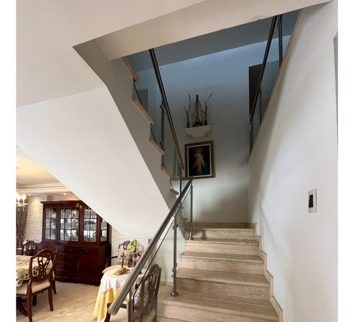Vendo Casa De 260 M2, Ref. 290.000 San Antonio De Los Altos