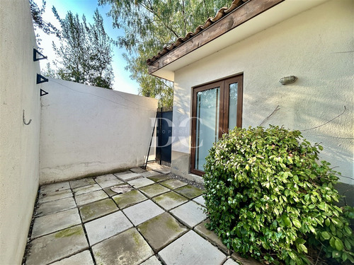 Casa En Venta De 3 Dorm San Anselmo Piedra Roja Chicureo