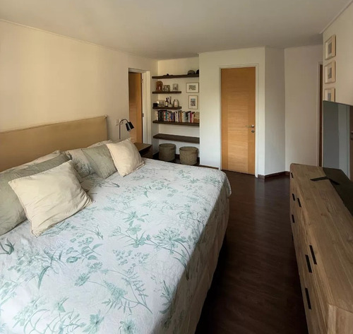 Departamento En Venta De 2 Dorm. En Vitacura