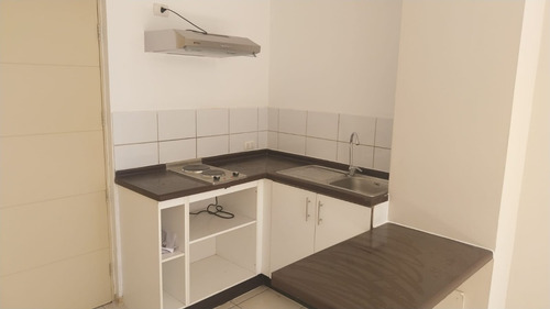 Se Arrienda Dpto 1h/1b Con Bodega Zenteno #1490, Santiago.