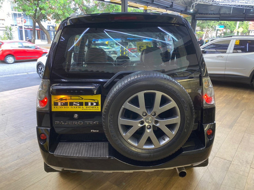 Mitsubishi Pajero TR4 2.0 4X2 16V 140CV FLEX 4P AUTOMÁTICO