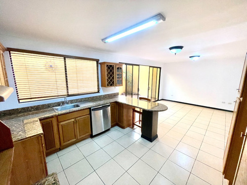 Casa En Venta Belen Heredia, En Condominio