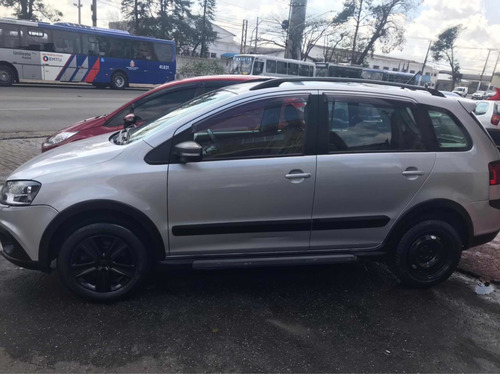 Imagem 4 de 6 de Volkswagen Voyage Space Cross