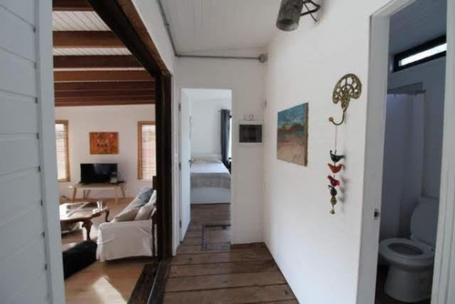 Imagen 9 de 16 de Casa Vagones, El Chorro
