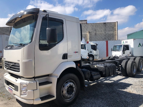 Volvo Vm 260 Ano 2010 Leito