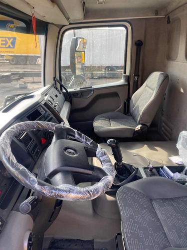 Vw 24280 Const 6x2 - 2015