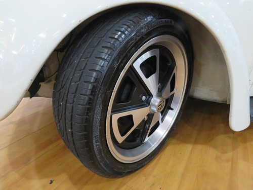 Volkswagen Fusca 1.3 L 8v Gasolina 2p Manual C/ Rodas