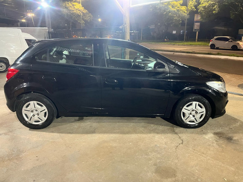 Chevrolet Onix ONIX HATCH Joy 1.0 8V Flex 5p Mec.