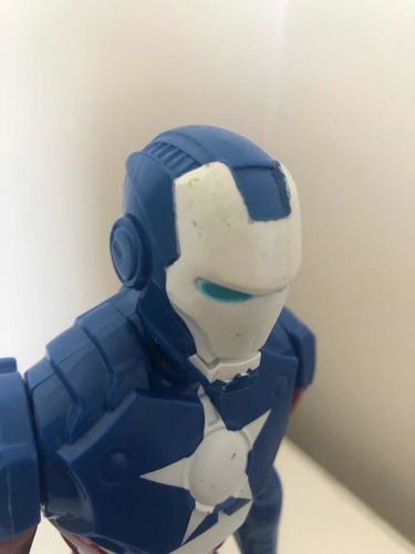 Iron Patriot - Titan Hero Series (Usado)