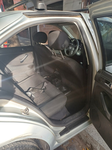 Volkswagen Bora 2.0 MPI TRENDLINE L/07