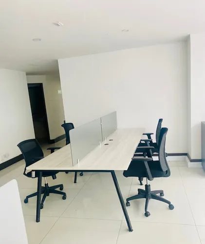Oficina En Arriendo En El Chico. Cod A1109012