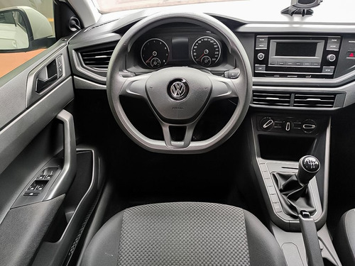 Imagem 6 de 12 de Volkswagen Polo 1.0 Mpi Total 2020